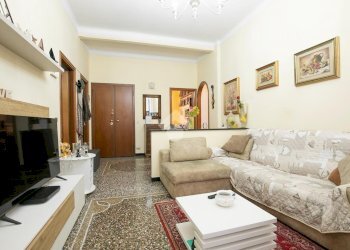 Apartment Via Bonifacio, Genova (neighborhood Marassi) - photo 4