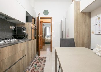 Apartment Via Bonifacio, Genova (neighborhood Marassi) - photo 8