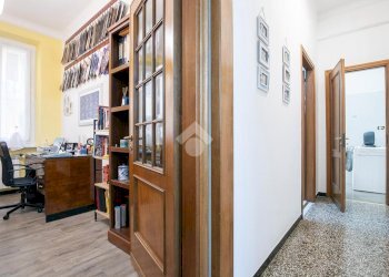 Apartment Via Bonifacio, Genova (neighborhood Marassi) - photo 19