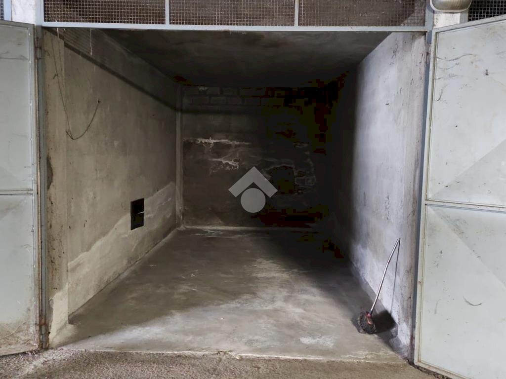 Box Via Newton, Novara - photo 1