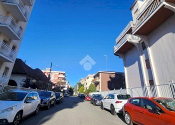 Box Via Newton, Novara - photo 10