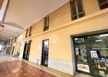 Three-room apartment Via della repubblica, Imperia - photo 30