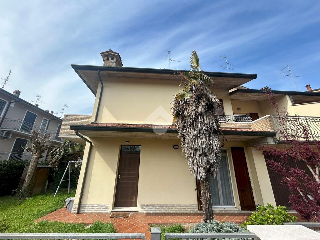 Appartamento Via Luigi dal Pane, Ravenna (zona Porto Fuori) - foto 1