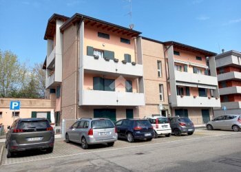 Three-room apartment Via Ferrara, Parma (neighborhood San Leonardo) - photo 2