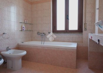 Three-room apartment Via Piero Gobetti, Segrate - photo 16