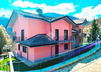 Three-room apartment Frazione Rovine, Sarre - photo 2