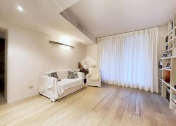 Three-room apartment Via Fabio Filzi, Peschiera Borromeo - photo 3