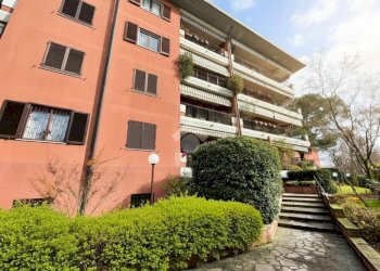 Three-room apartment Via Fabio Filzi, Peschiera Borromeo - photo 23