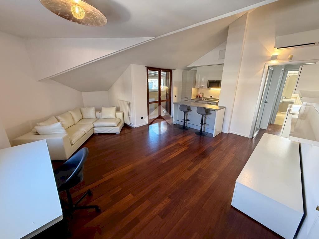 Three-room apartment Via Michelangelo buonarroti, Paullo - photo 1