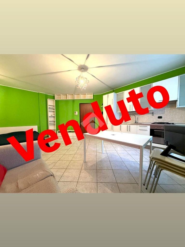 One-room apartment Via Flora, Legnano - photo 1