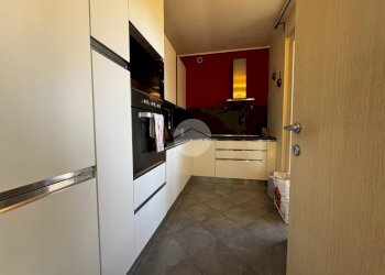 Three-room apartment via oriana fallaci, Peschiera Borromeo - photo 8