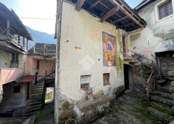 Casa semi indipendente Via Camblione, Montescheno - foto 1