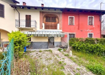 Semi-detached house Via Piollo, Cossombrato - photo 1
