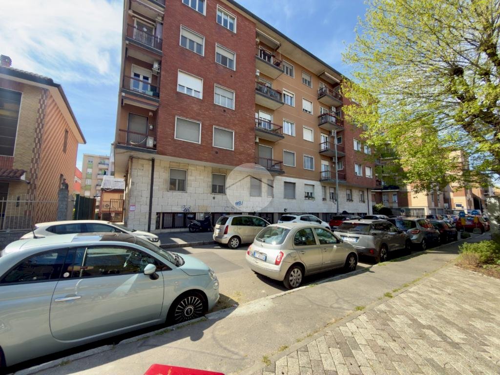 Two-room apartment Via Fiume, Corsico - photo 2