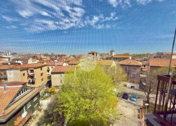 Two-room apartment Via Fiume, Corsico - photo 12