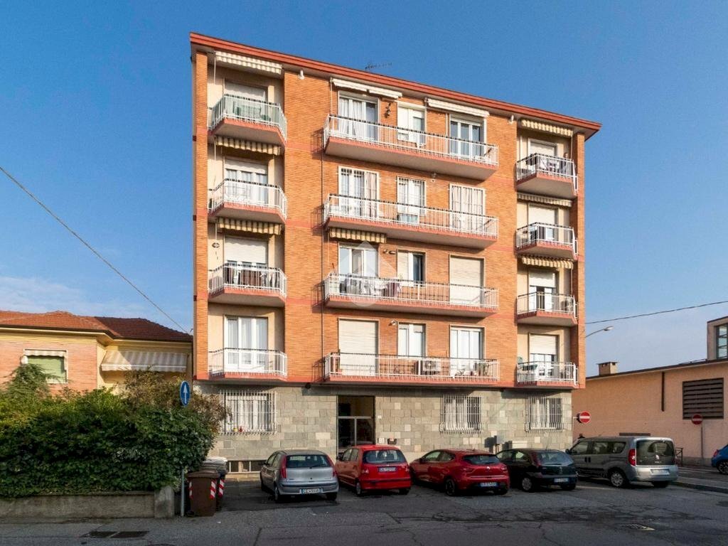 Two-room apartment Via michiardi, Grugliasco - photo 1