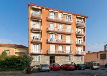 Two-room apartment Via michiardi, Grugliasco - photo 1