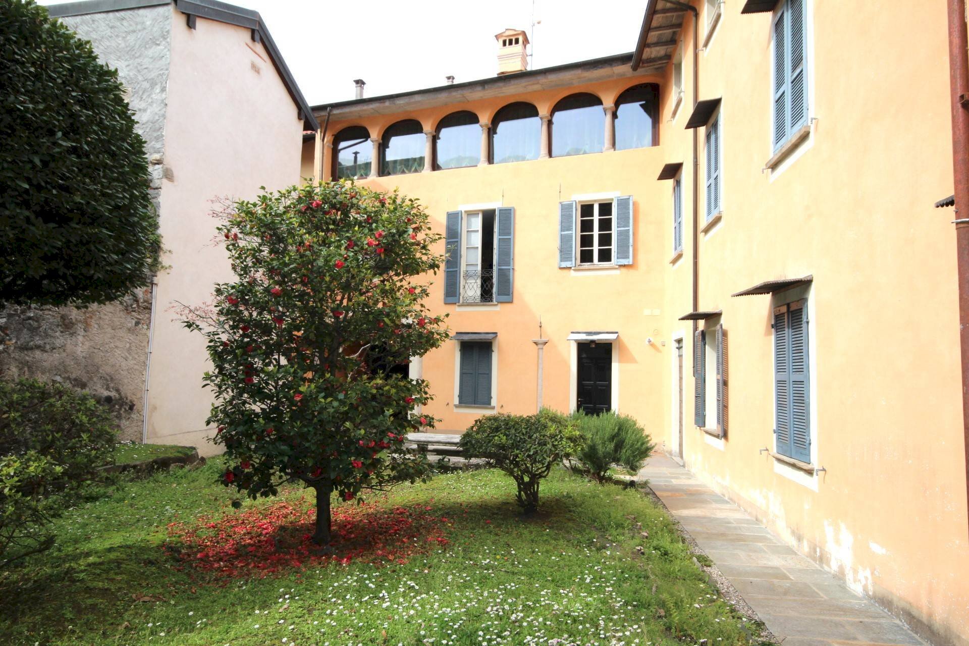 Foto 2 - Appartamento Via Umberto I°
 
1, Cannobio - foto 2