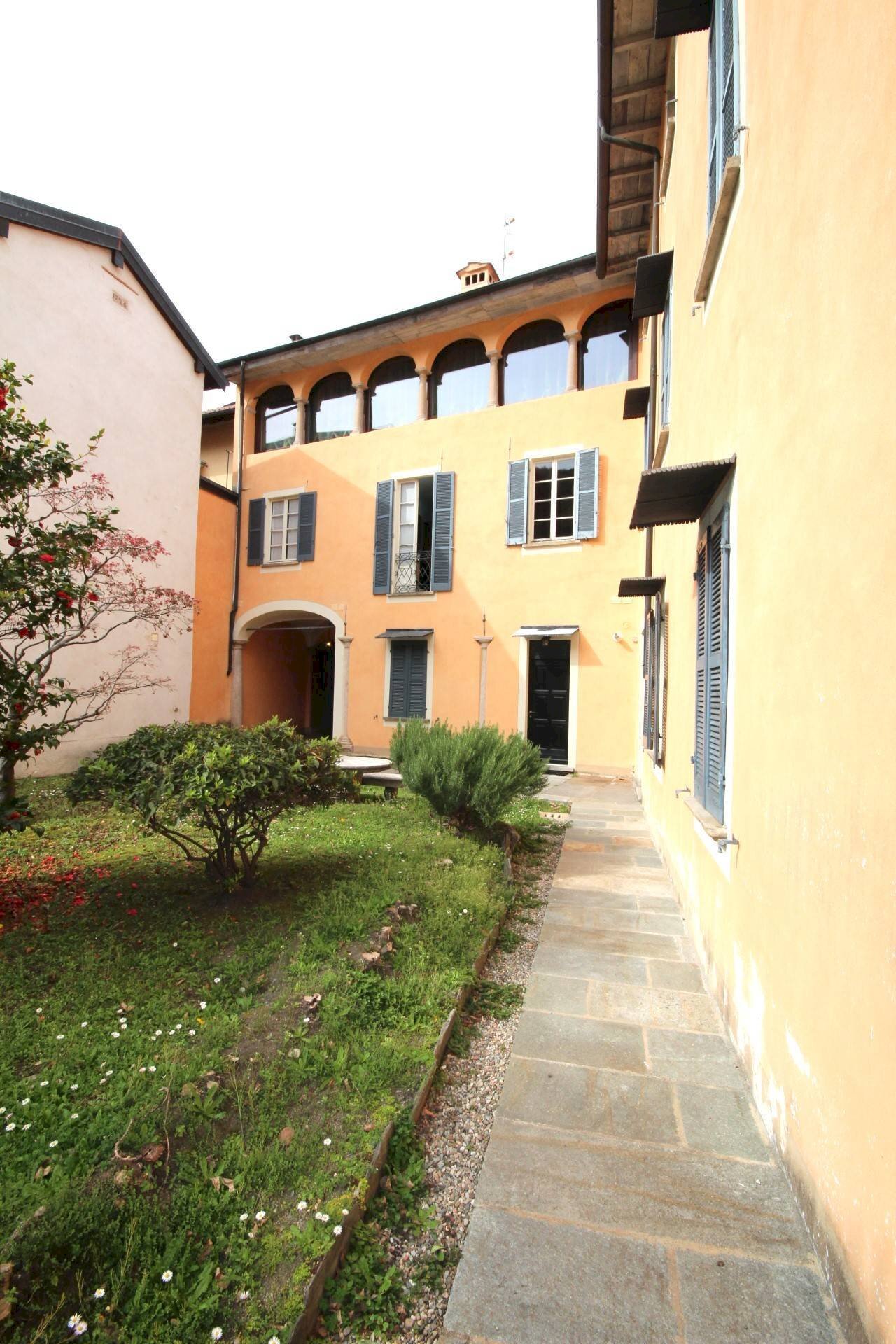 Foto 3 - Appartamento Via Umberto I°
 
1, Cannobio - foto 3