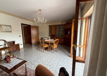 Foto 3 - Quadrilocale Via Nicola Lazzaro
 
1, Massafra - foto 3