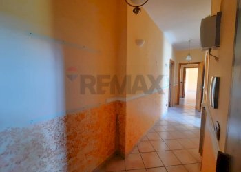 Ingresso - corridoio - Attico Via Aniello Falcone
 
13, Casavatore - foto 6