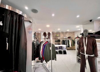 Cabina armadio - Locale Commerciale Caivano - foto 4