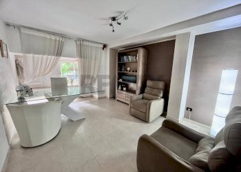 Soggiorno - Office Caserta - photo 1