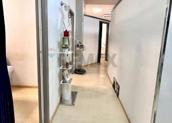 Hall / corridoio - Commercial Activity Via Benevento
 
193, Casalnuovo di Napoli - photo 7