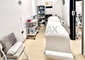 Camera / camera da letto - Commercial Activity Via Benevento
 
193, Casalnuovo di Napoli - photo 9