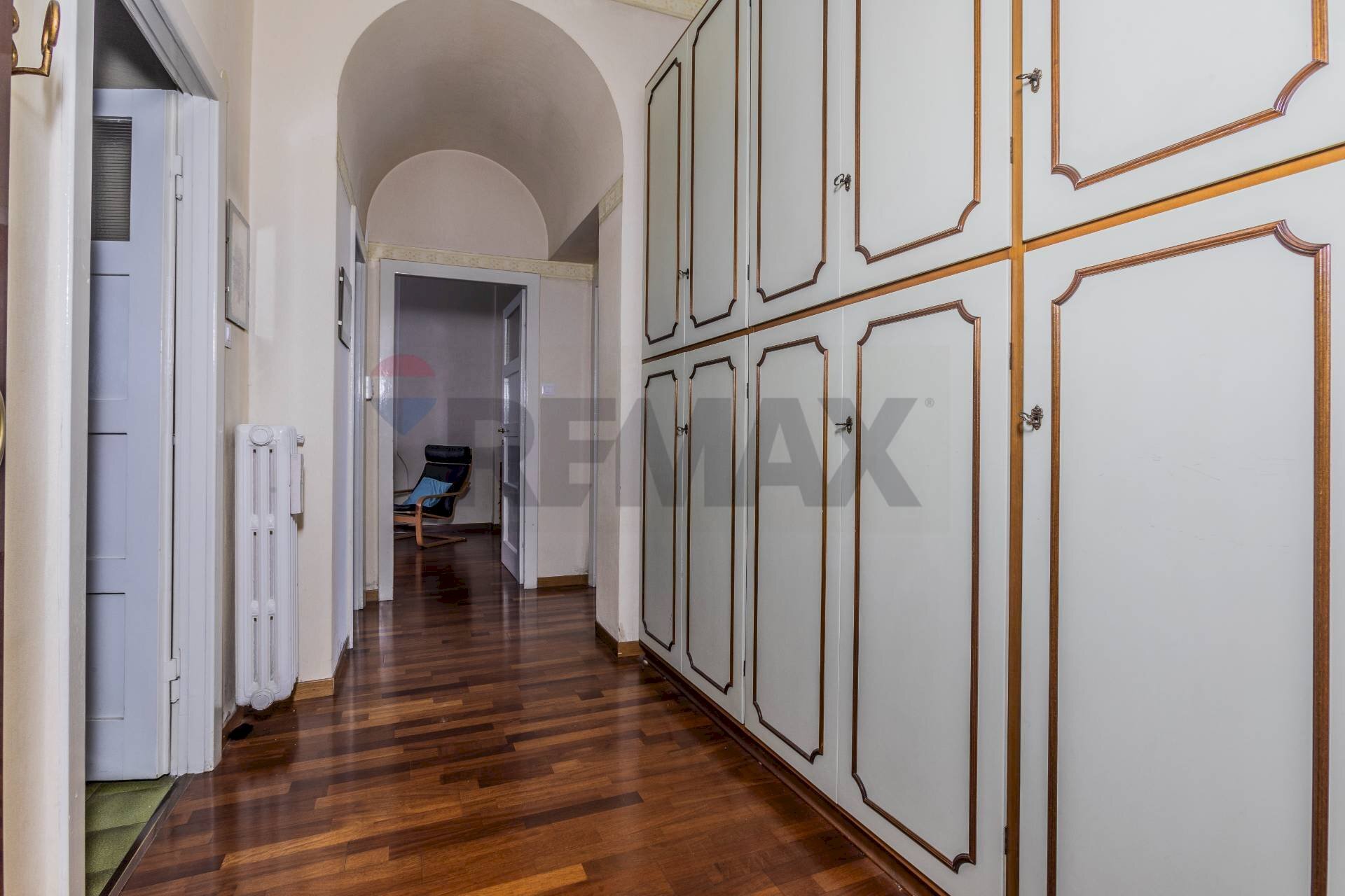 Hall / corridoio - Trilocale VIA LONGHI
 
11, Milano - foto 3