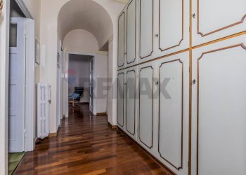 Hall / corridoio - Trilocale VIA LONGHI
 
11, Milano - foto 3