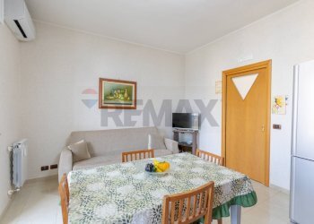 Sala da pranzo - Quadrilocale Via Tenente Francesco De Liguori
 
17, Bari - foto 13