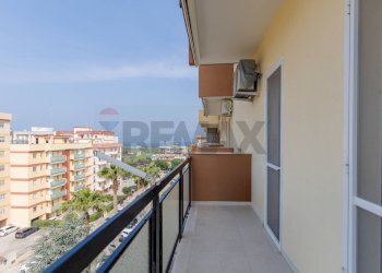 Balcone - Quadrilocale Via Tenente Francesco De Liguori
 
17, Bari - foto 14