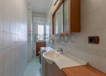 Bagno - Quadrilocale Via Tenente Francesco De Liguori
 
17, Bari - foto 16