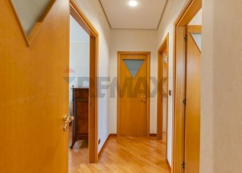 Hall / corridoio - Quadrilocale Via Tenente Francesco De Liguori
 
17, Bari - foto 17