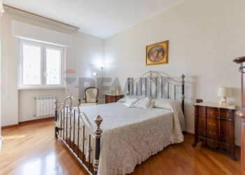 Camera / camera da letto - Quadrilocale Via Tenente Francesco De Liguori
 
17, Bari - foto 18