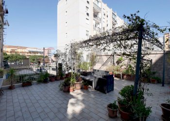 Terrazza - Trilocale Via Papa Benedetto XIII
 
13, Bari - foto 9