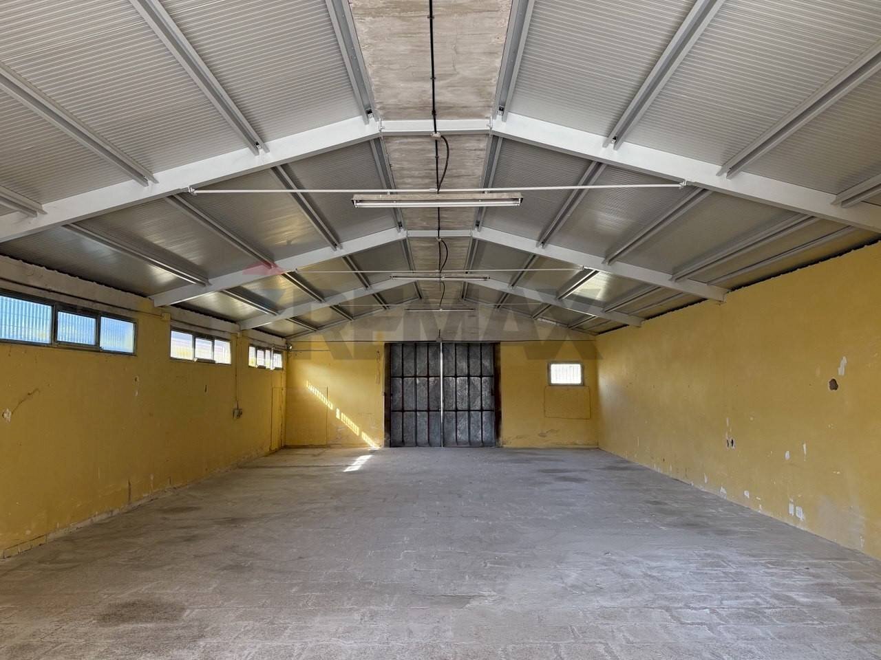 Parcheggio - Capannone Via Ospedale Di Venere
 
121, Bari - foto 1