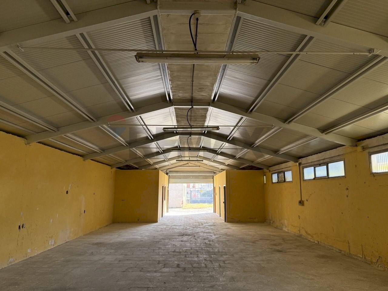 Parcheggio - Capannone Via Ospedale Di Venere
 
121, Bari - foto 2