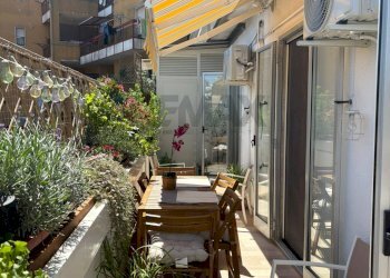 Terrazza - Quadrilocale Corso Don Luigi Sturzo
 
83, Trani - foto 3