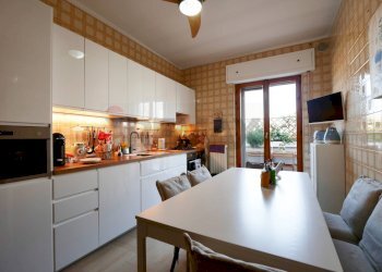 Cucina - Quadrilocale Corso Don Luigi Sturzo
 
83, Trani - foto 13