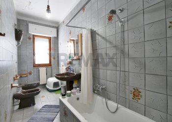 Bagno - Quadrilocale Corso Don Luigi Sturzo
 
83, Trani - foto 15
