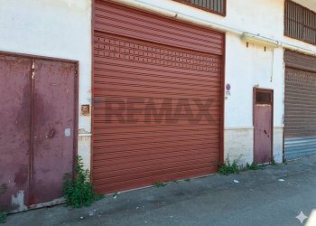 Box auto - Quadrilocale Corso Don Luigi Sturzo
 
83, Trani - foto 17