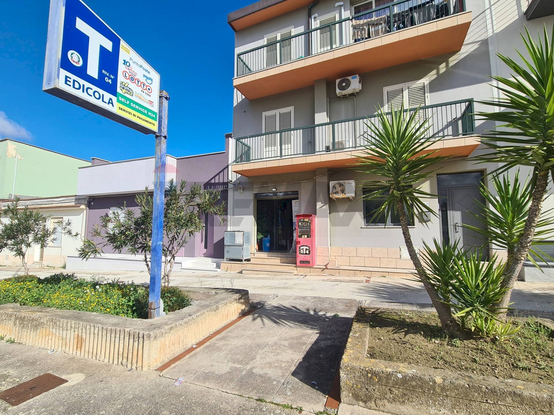 Edificio all\'aperto - Attività Commerciale VIA Brancati
 
77/A, Gibellina - foto 1