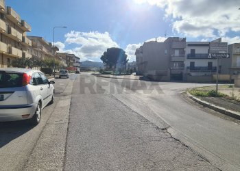Via pubblica - Attività Commerciale VIA Brancati
77/A, Gibellina - foto 16