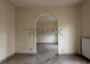 Soggiorno cucina doppio - Appartamento Via Ignazio Silvestri
 
32, Palermo - foto 8