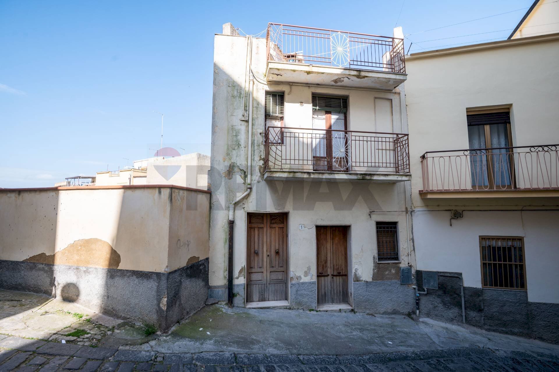 Edificio all\'aperto - Casa indipendente Via Divisione
 
1, Mineo - foto 1