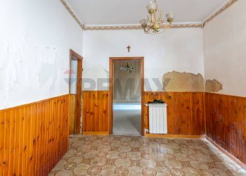 Hall / corridoio - Casa indipendente Via Divisione
 
1, Mineo - foto 2