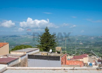Edificio all\'aperto - Casa indipendente Via Divisione
 
1, Mineo - foto 15