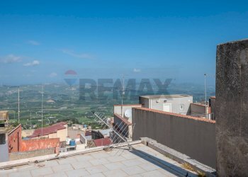 Terrazza - Casa indipendente Via Divisione
 
1, Mineo - foto 16